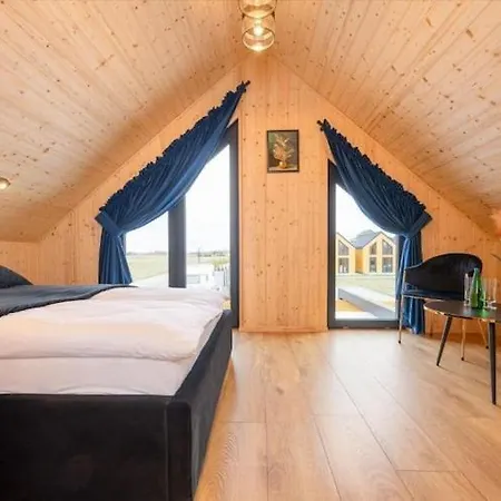 Comfortable Home, Pool, Sauna, Jacuzzi Kopań